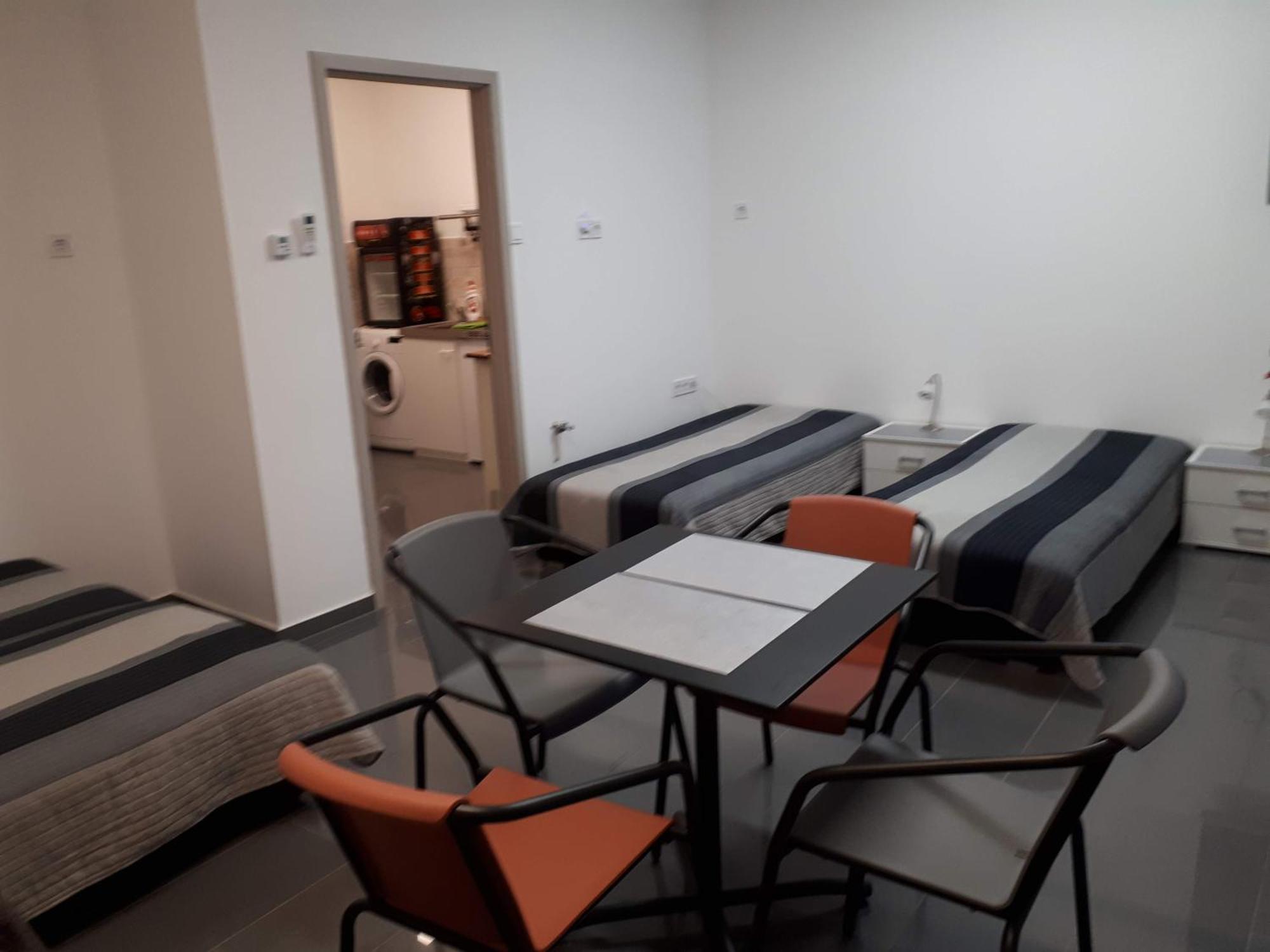 Kertvarosi Apartman Tiszaújváros エクステリア 写真