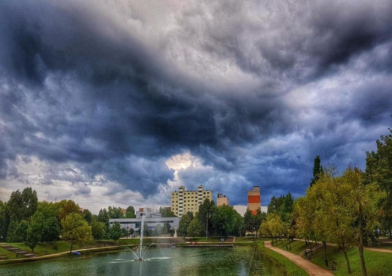 Kertvarosi Apartman Tiszaújváros 部屋 写真