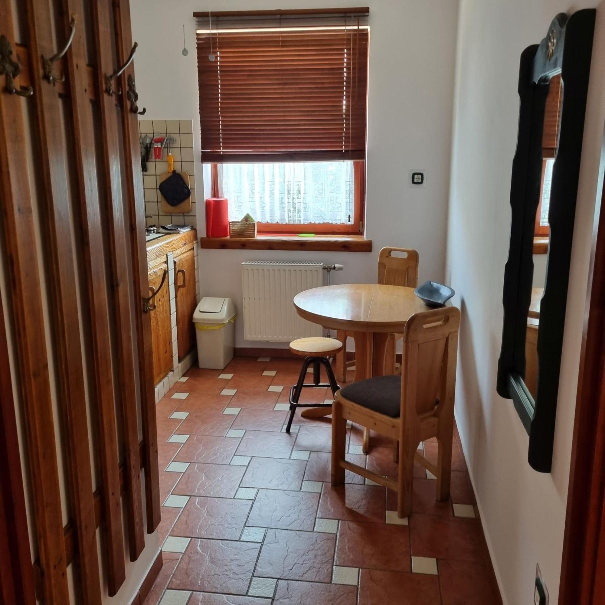 Kertvarosi Apartman Tiszaújváros エクステリア 写真