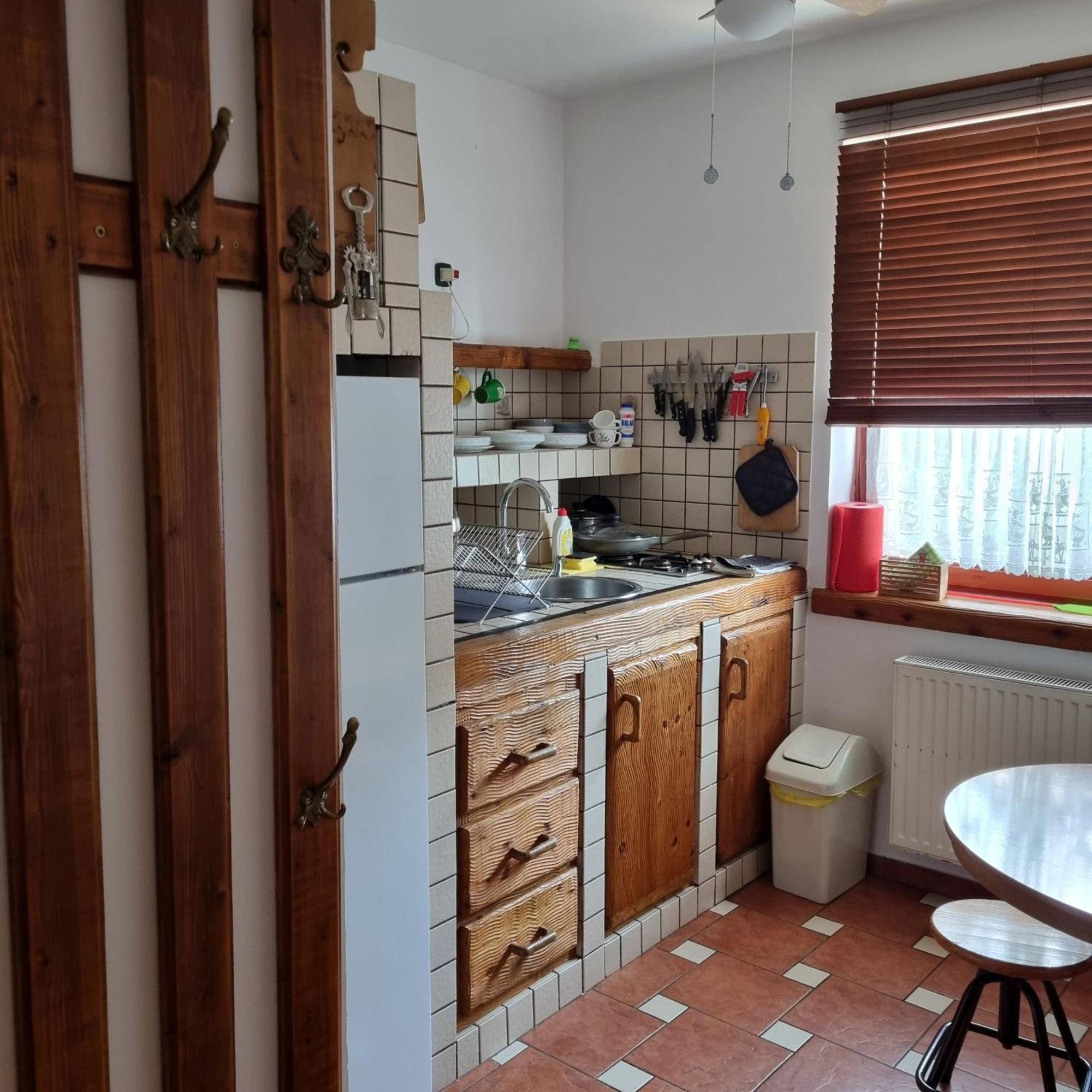 Kertvarosi Apartman Tiszaújváros エクステリア 写真