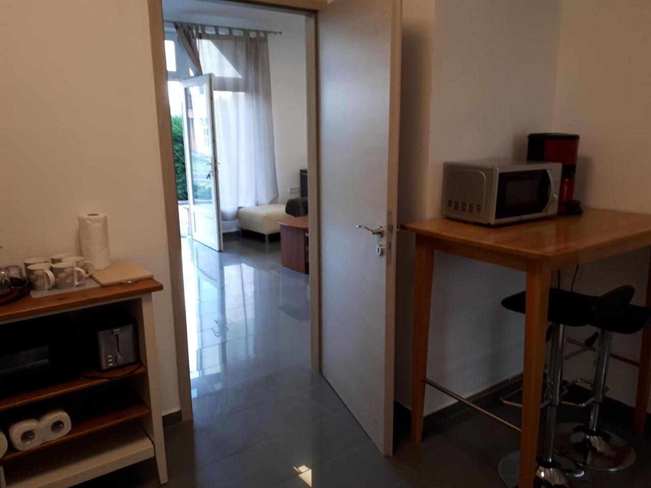 Kertvarosi Apartman Tiszaújváros エクステリア 写真