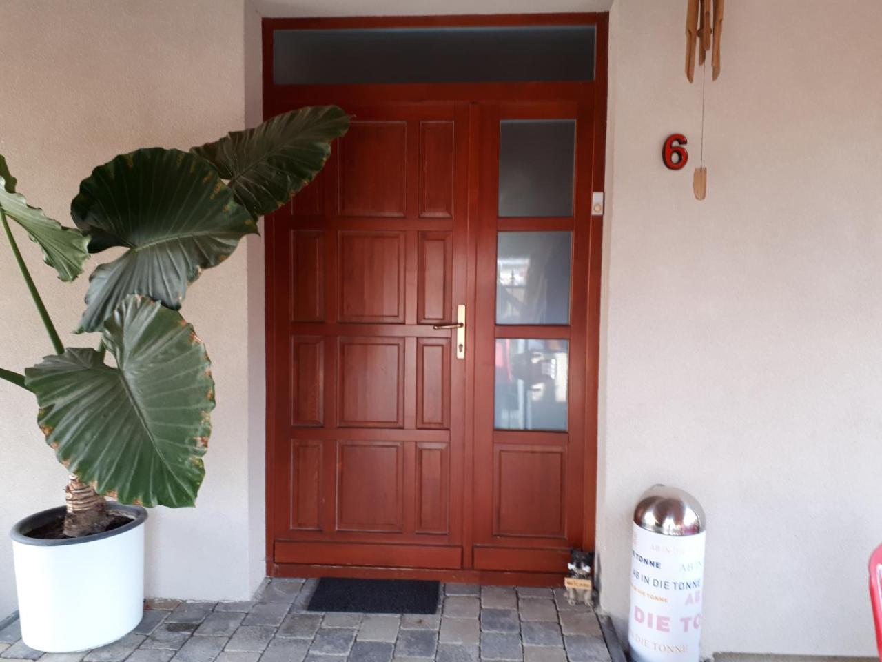 Kertvarosi Apartman Tiszaújváros エクステリア 写真